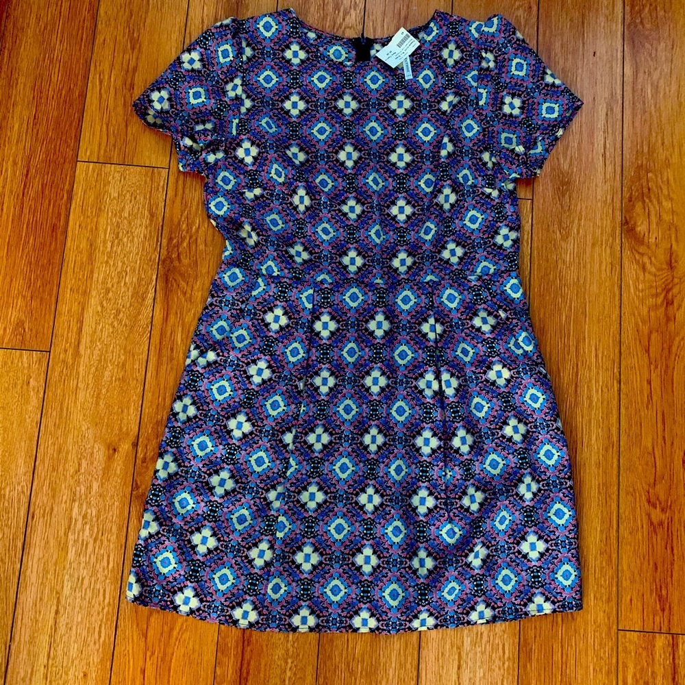 Geometrically patterned mini dress with pockets